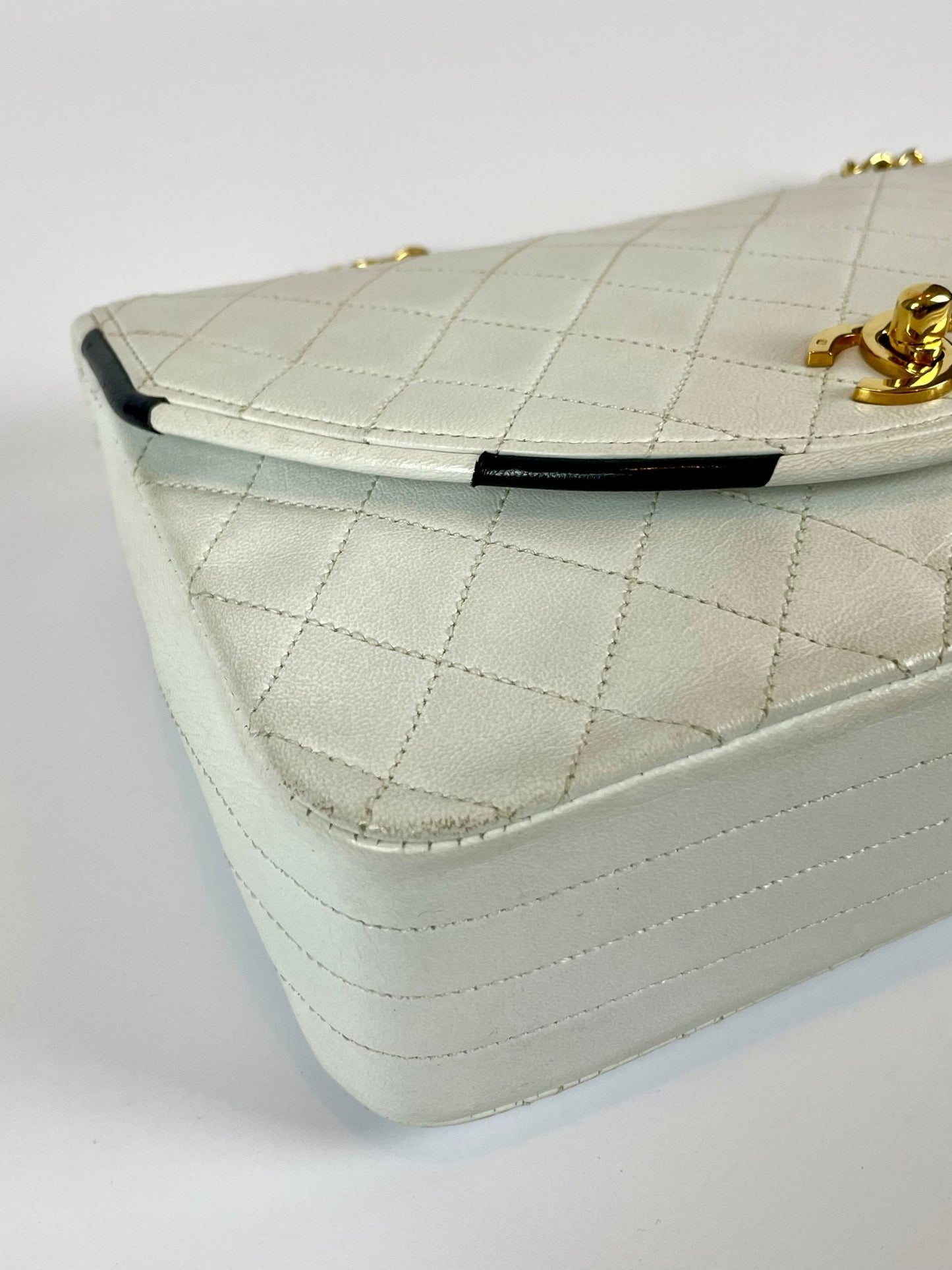 The Vintage Bag Chanel Matelasse