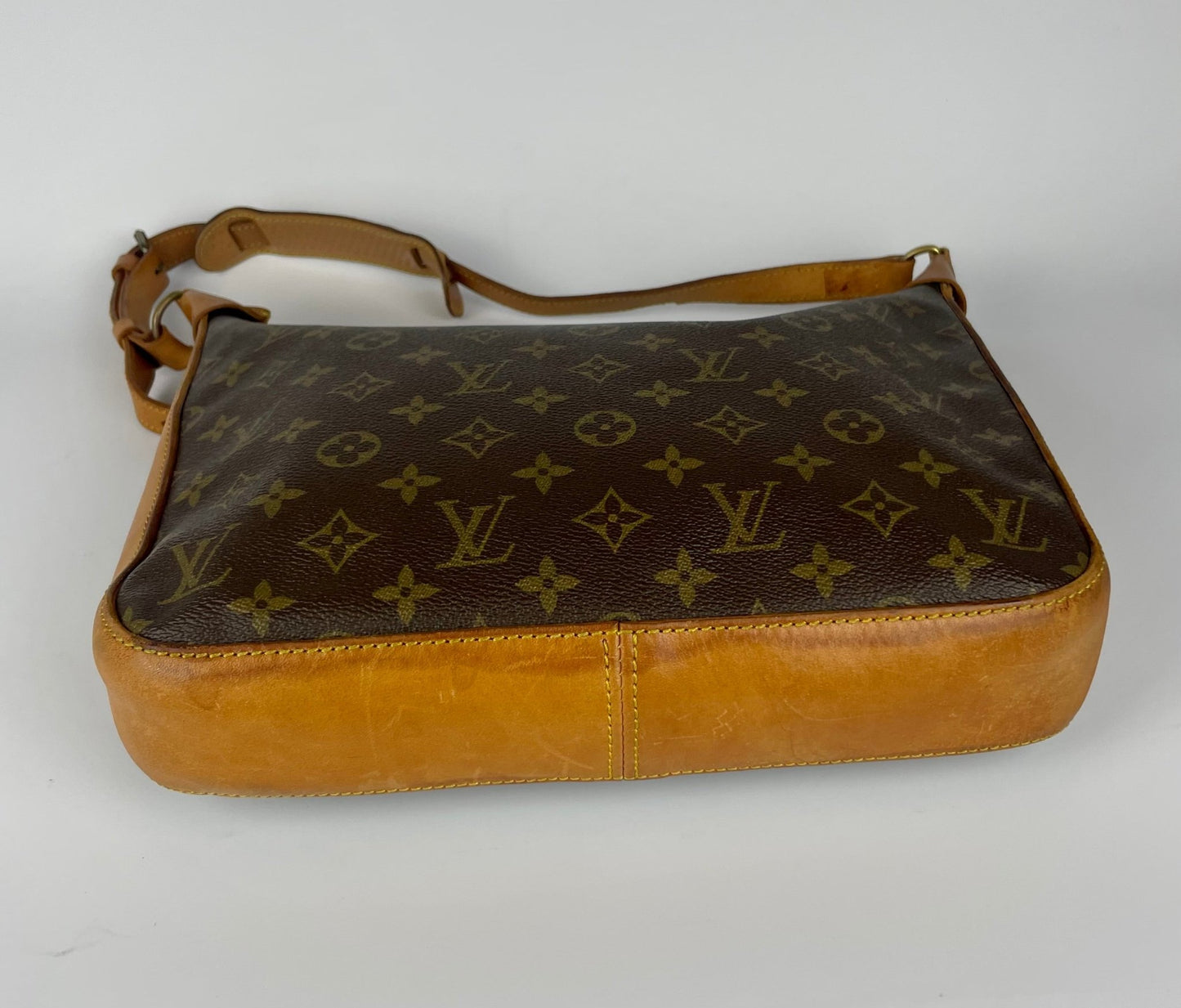 The Vintage Bag Louis Vuitton Bagatelle Boulogne