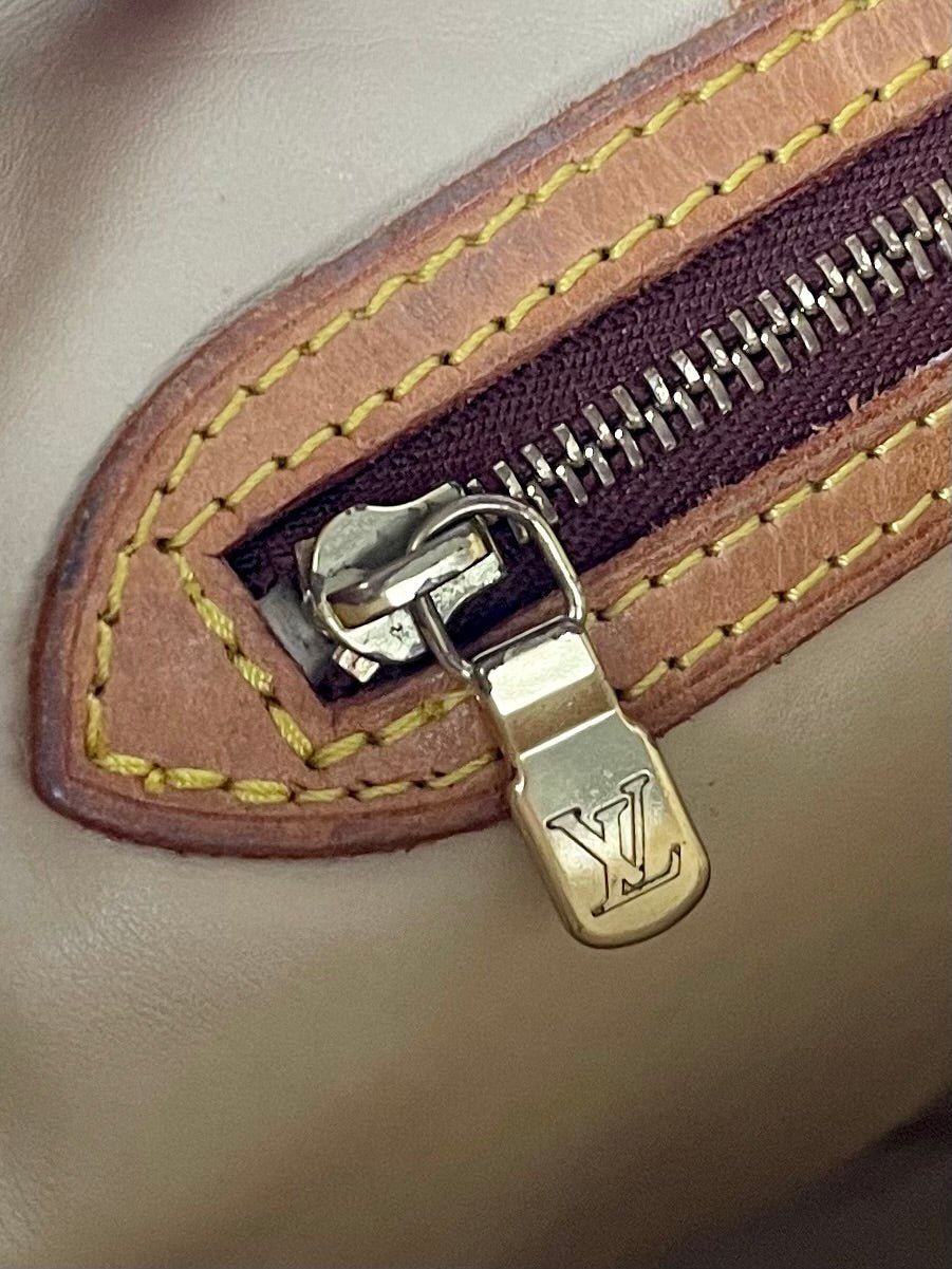 The Vintage Bag Louis Vuitton Bucket