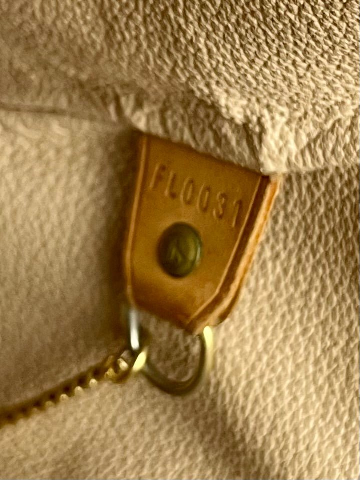 The Vintage Bag Louis Vuitton Bucket