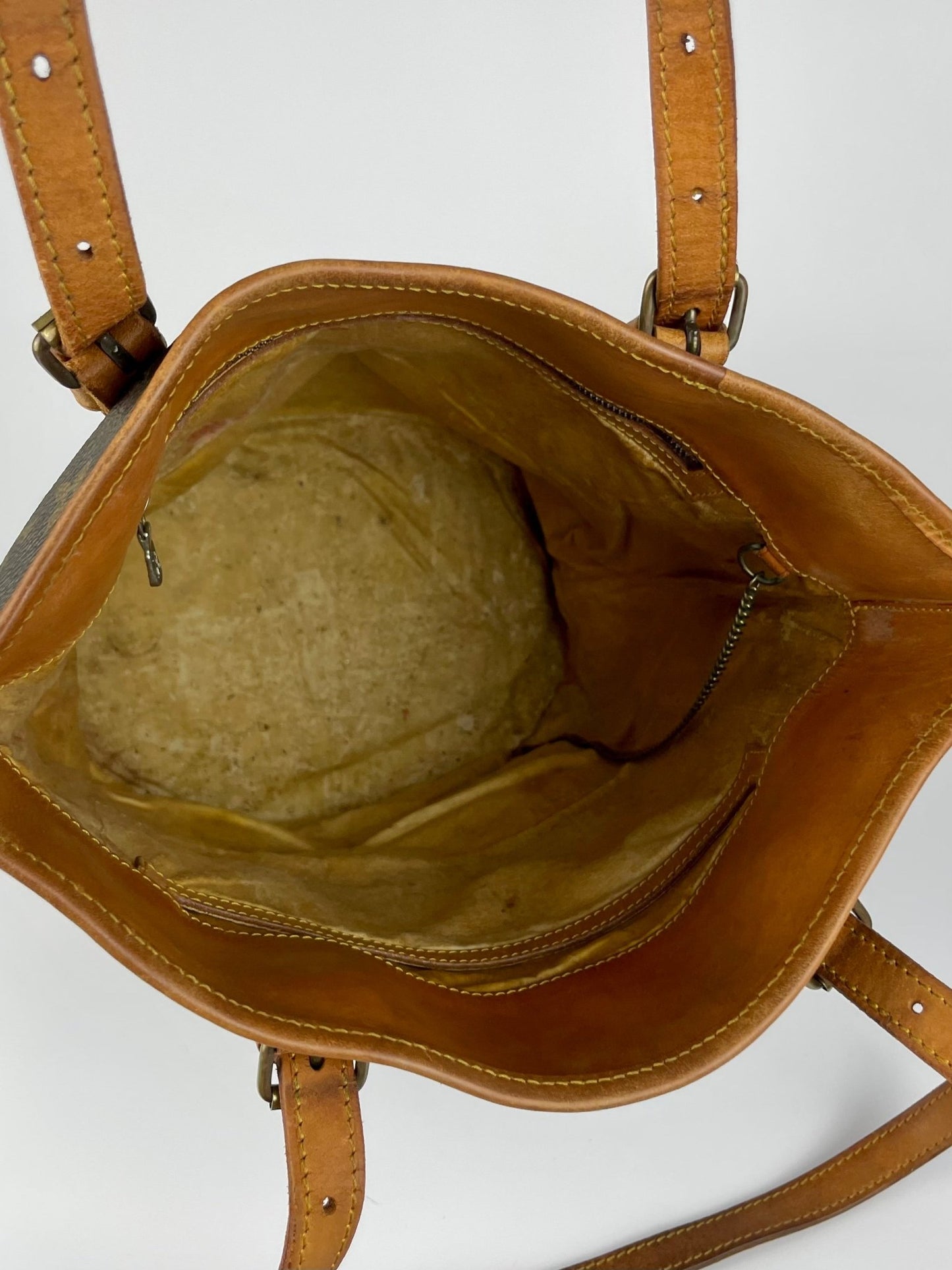 The Vintage Bag Louis Vuitton Bucket
