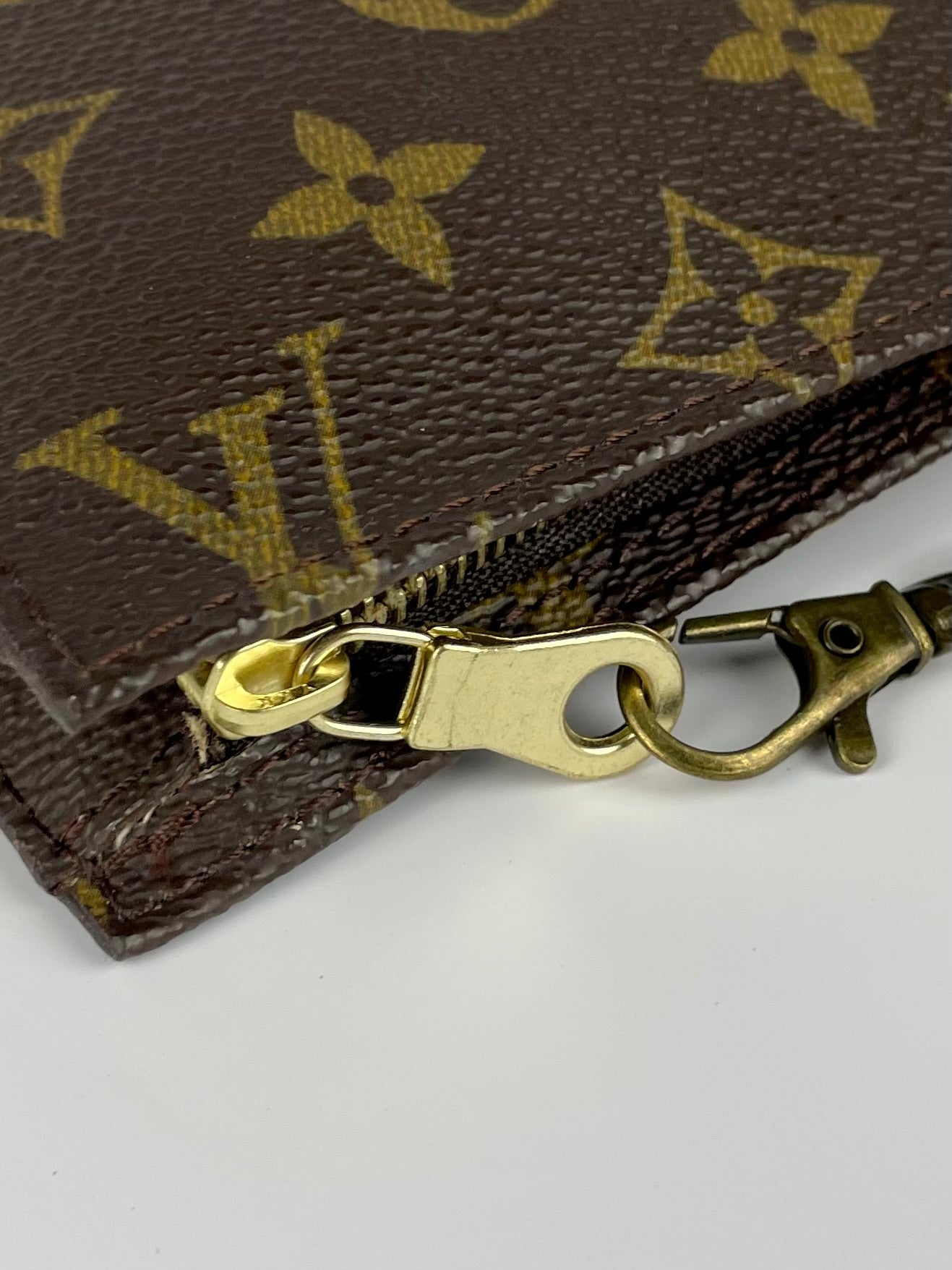 The Vintage Bag Louis Vuitton Clutch