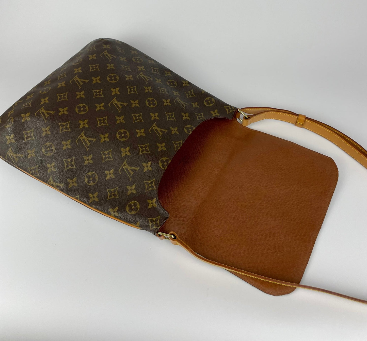The Vintage Bag Louis Vuitton Musette