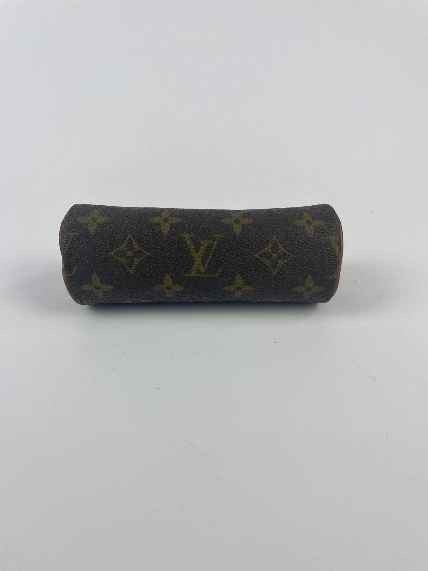 The Vintage Bag Louis Vuitton Mini Clutch