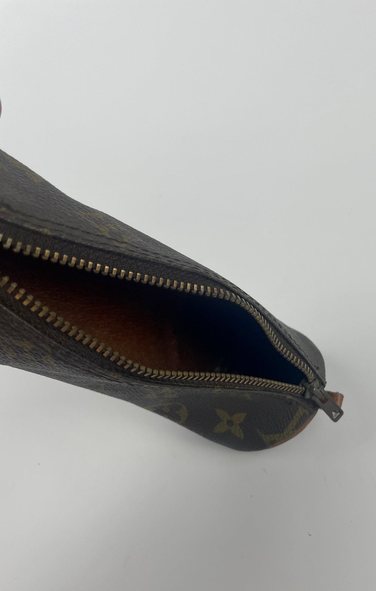 The Vintage Bag Louis Vuitton Mini Clutch