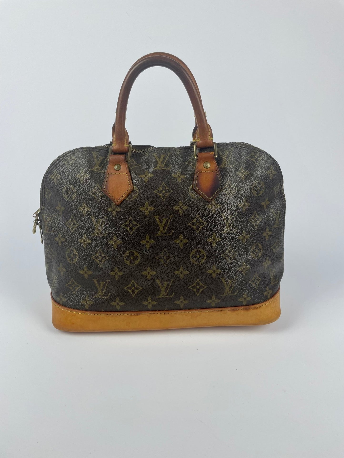 The Vintage Bag Louis Vuitton Alma