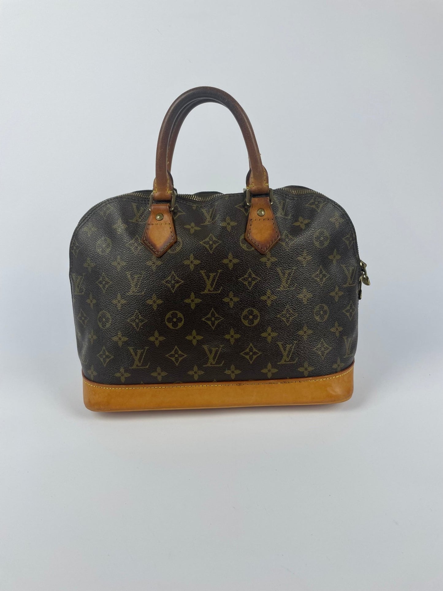 The Vintage Bag Louis Vuitton Alma