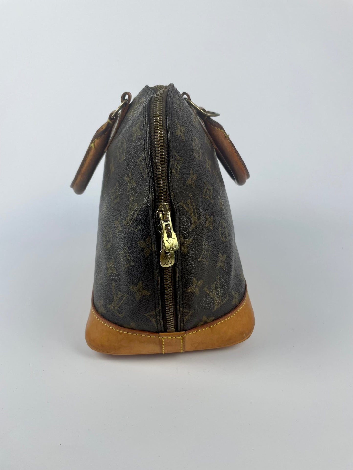 The Vintage Bag Louis Vuitton Alma