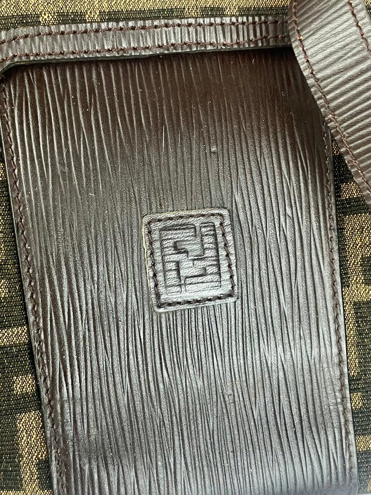 The Vintage Bag Fendi Messenger