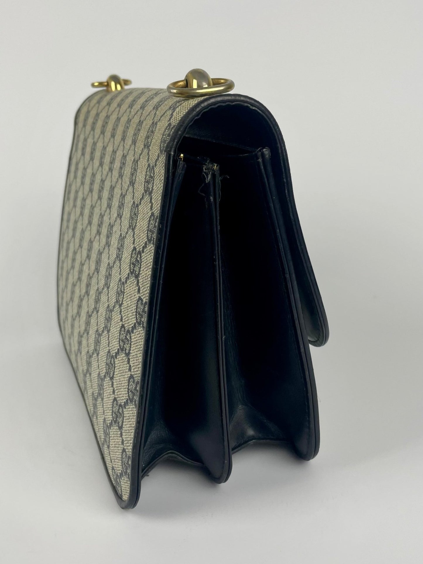The Vintage Bag Gucci Clutch