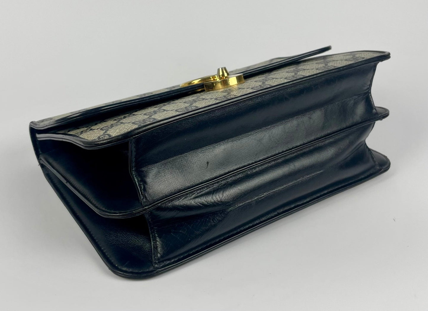The Vintage Bag Gucci Clutch