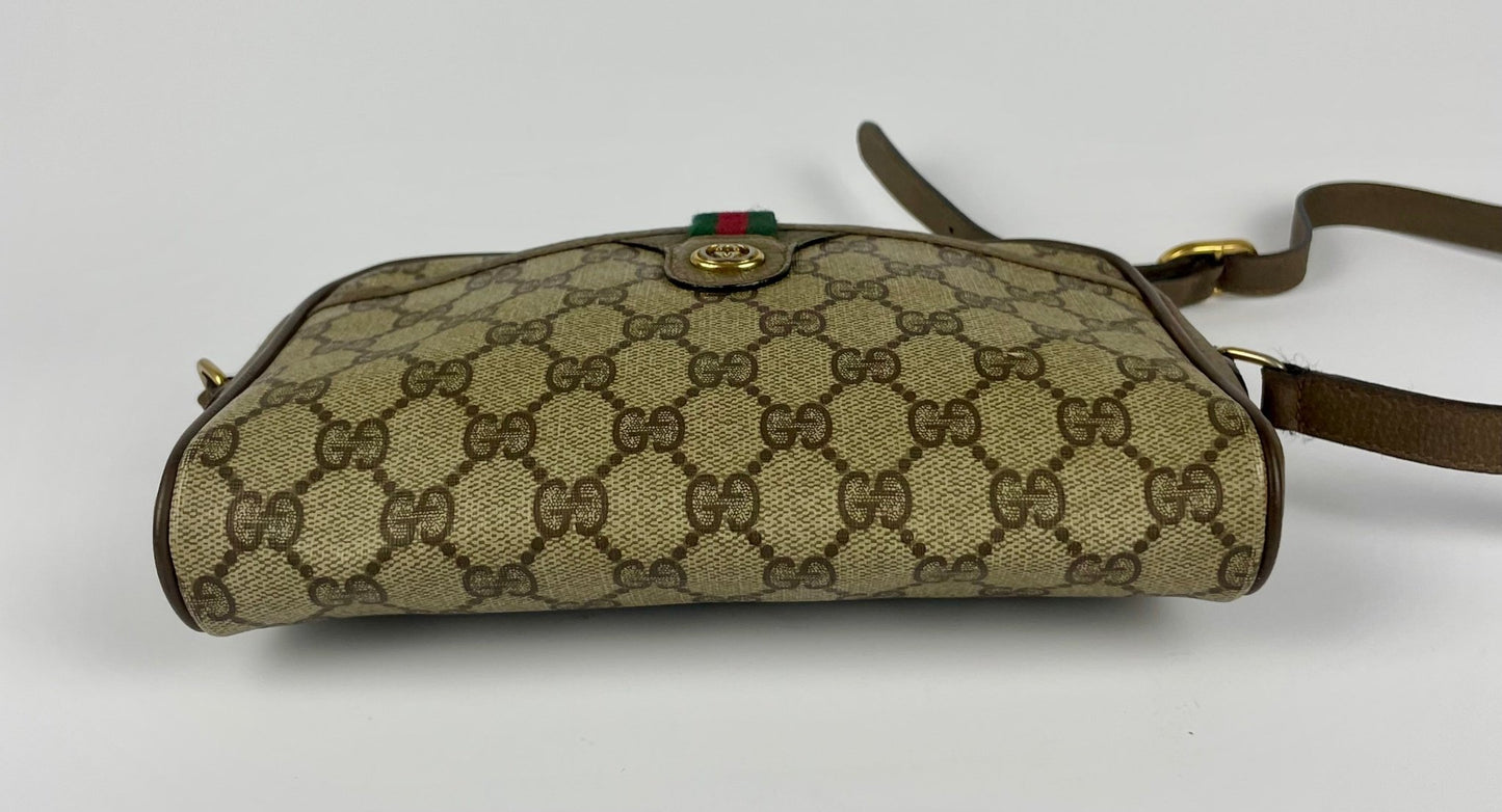 The Vintage Bag Gucci Sherry Line Crossbody