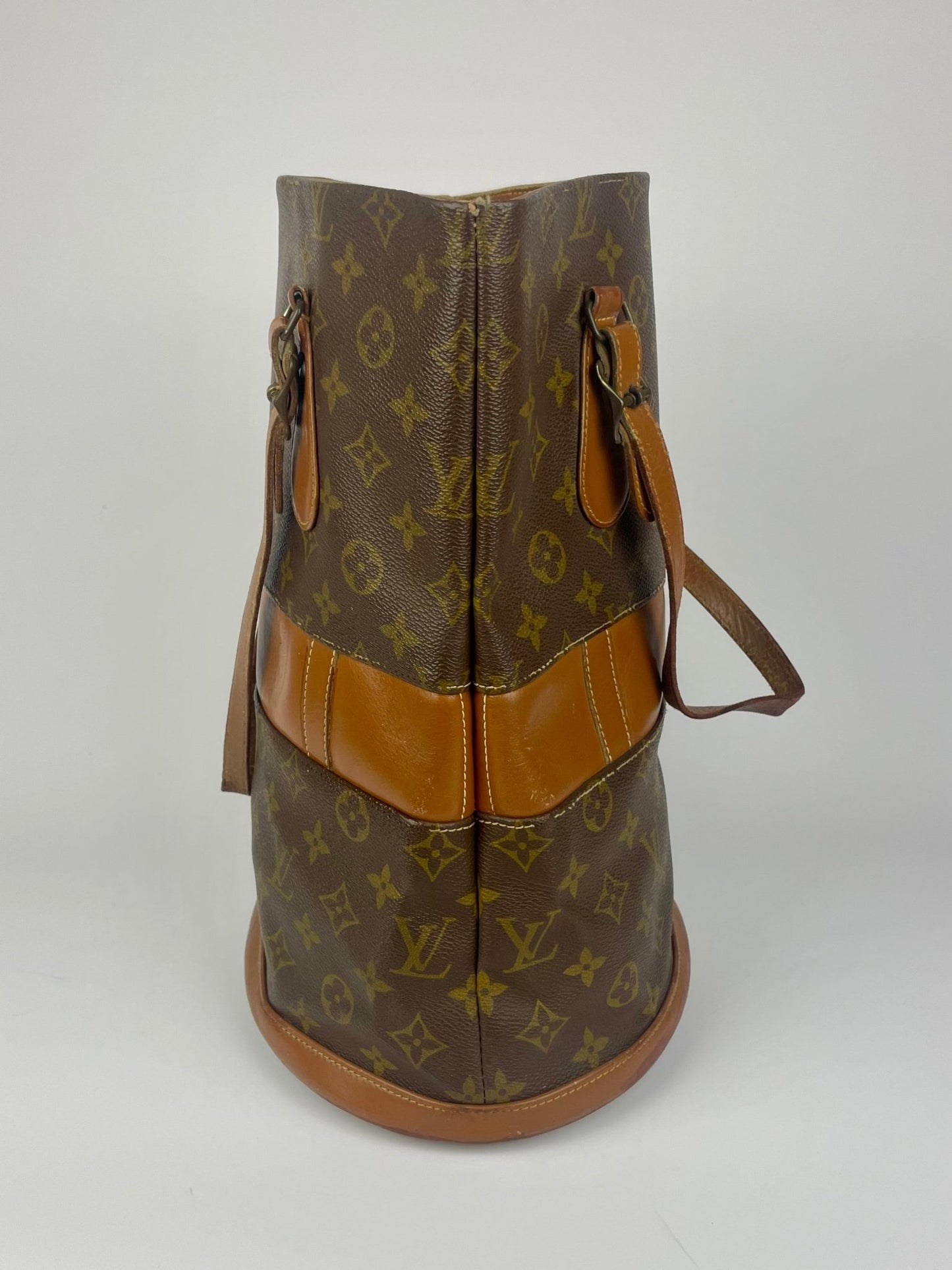 The Vintage Bag Louis Vuitton Bucket GM