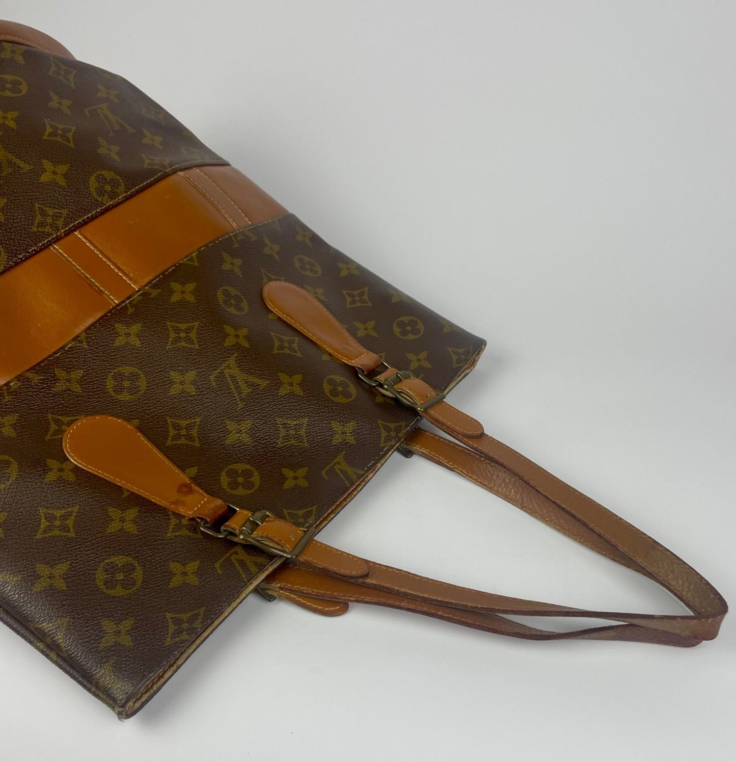 The Vintage Bag Louis Vuitton Bucket GM