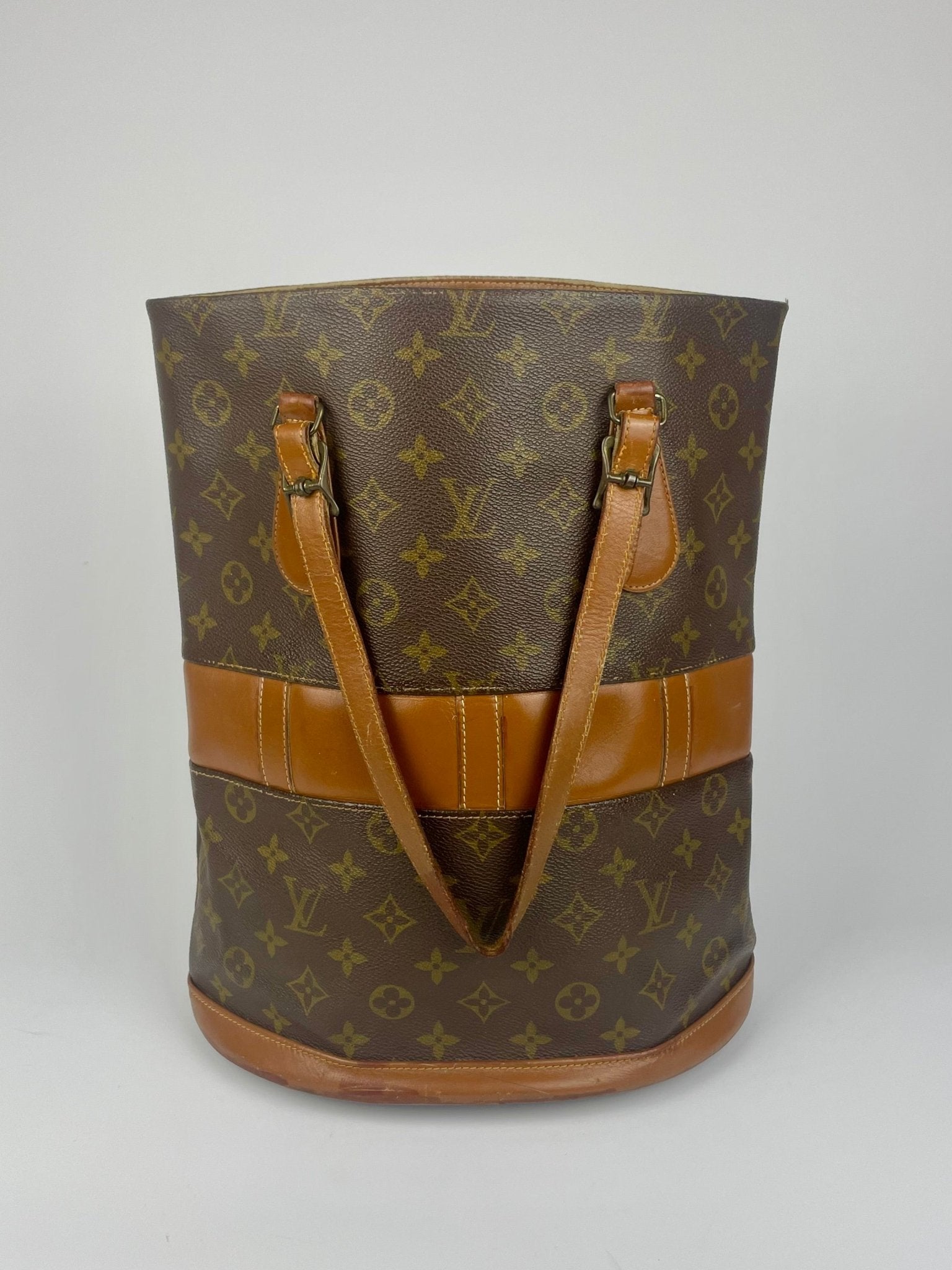 The Vintage Bag Louis Vuitton Bucket GM