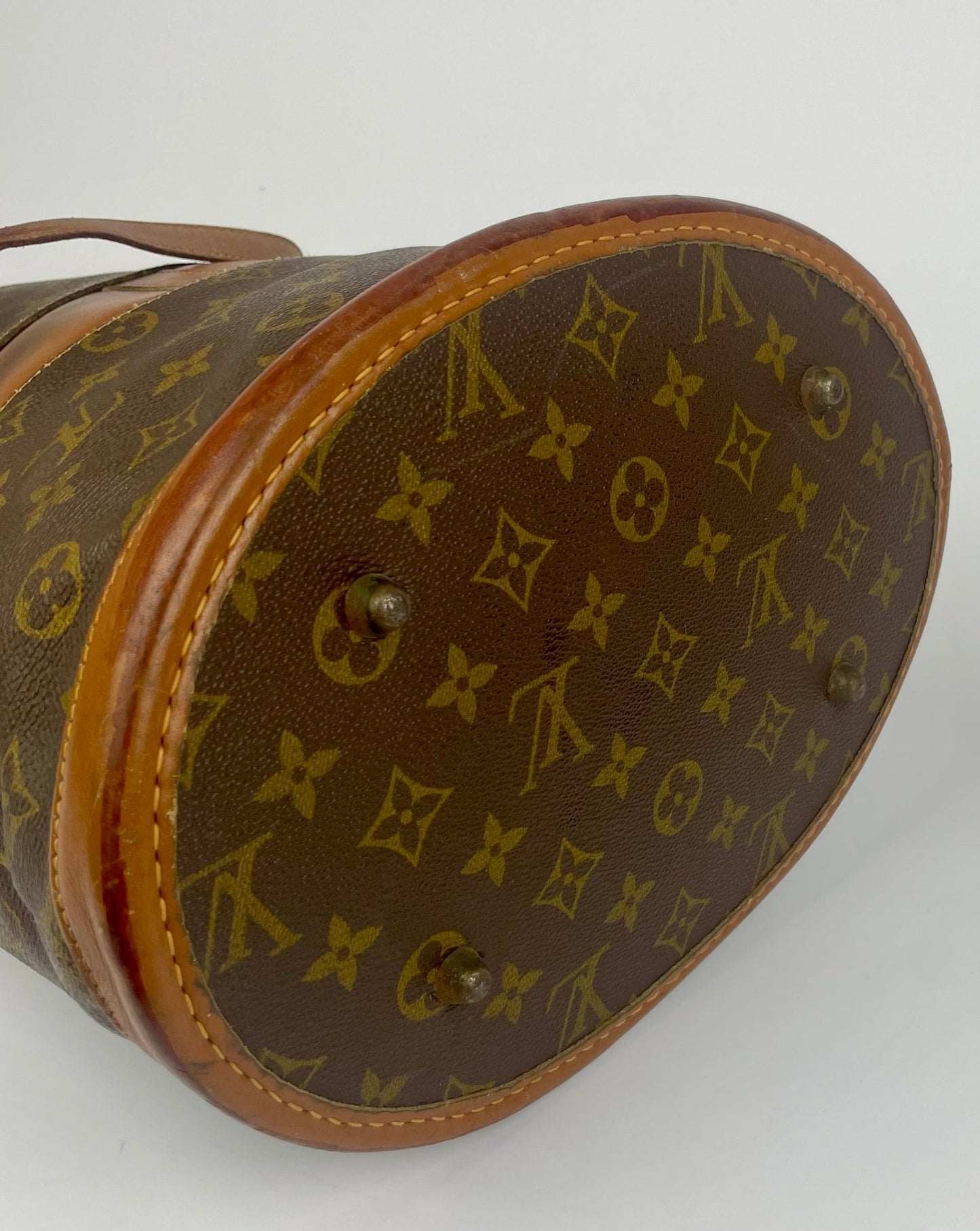 The Vintage Bag Louis Vuitton Bucket GM