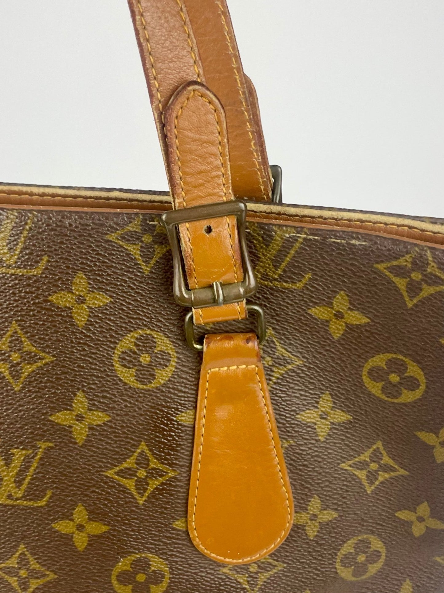 The Vintage Bag Louis Vuitton Bucket GM