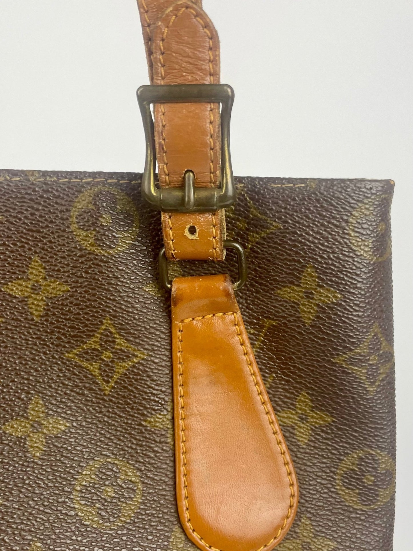 The Vintage Bag Louis Vuitton Bucket PM