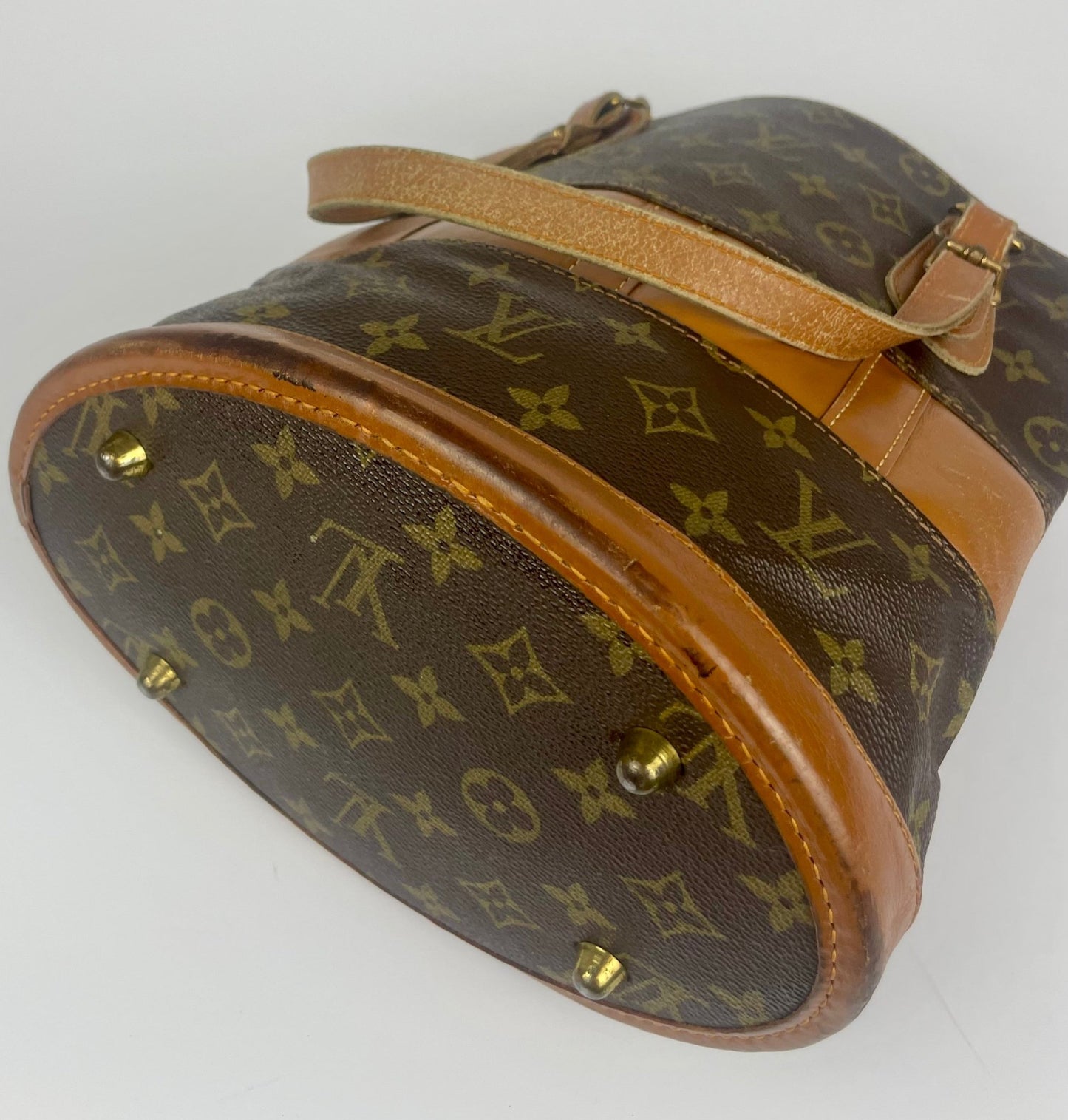 The Vintage Bag Louis Vuitton Bucket PM
