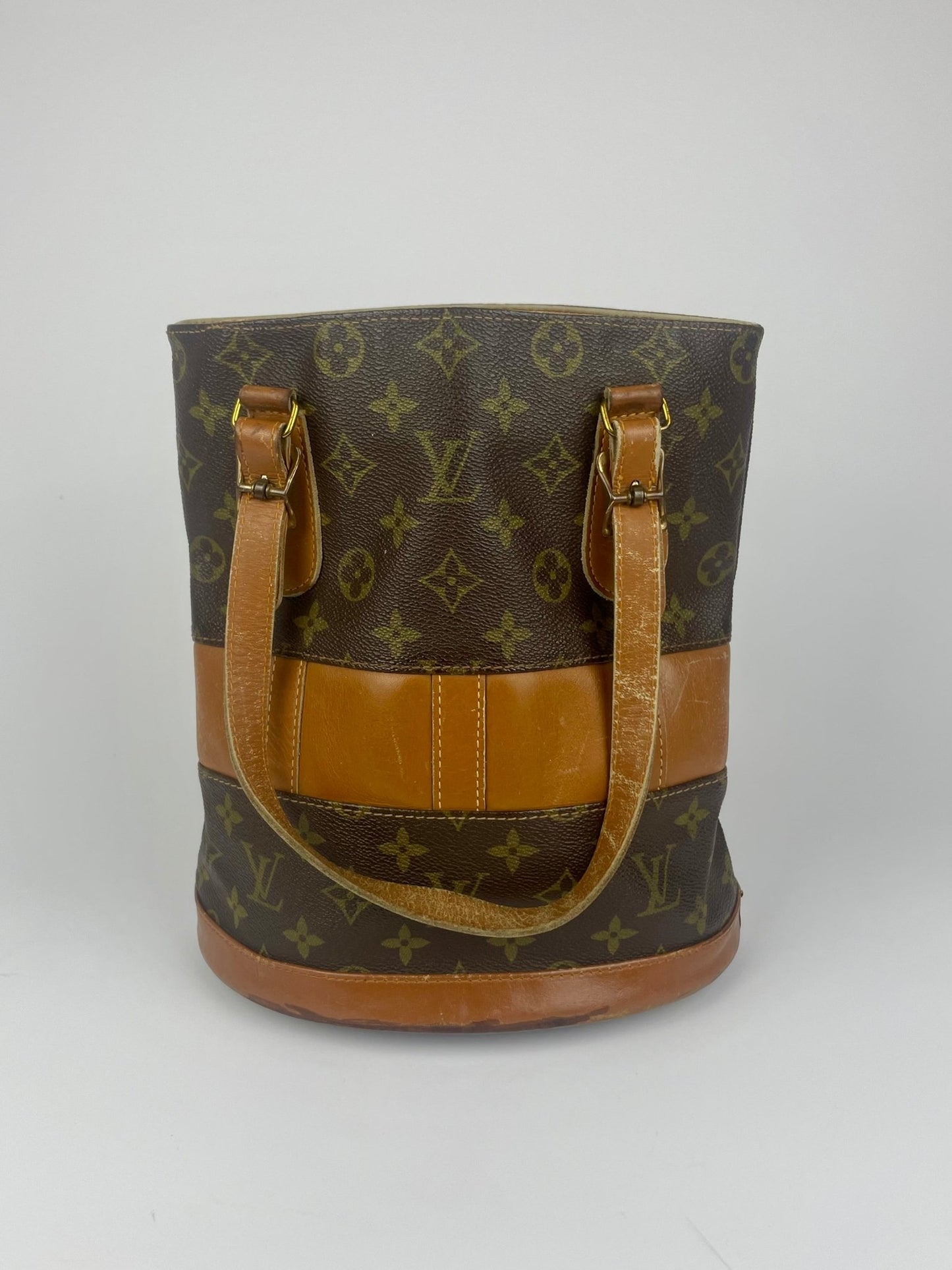 The Vintage Bag Louis Vuitton Bucket PM