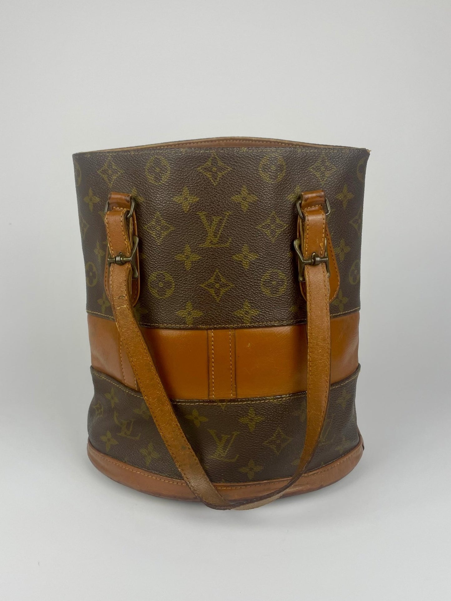 The Vintage Bag Louis Vuitton Bucket PM