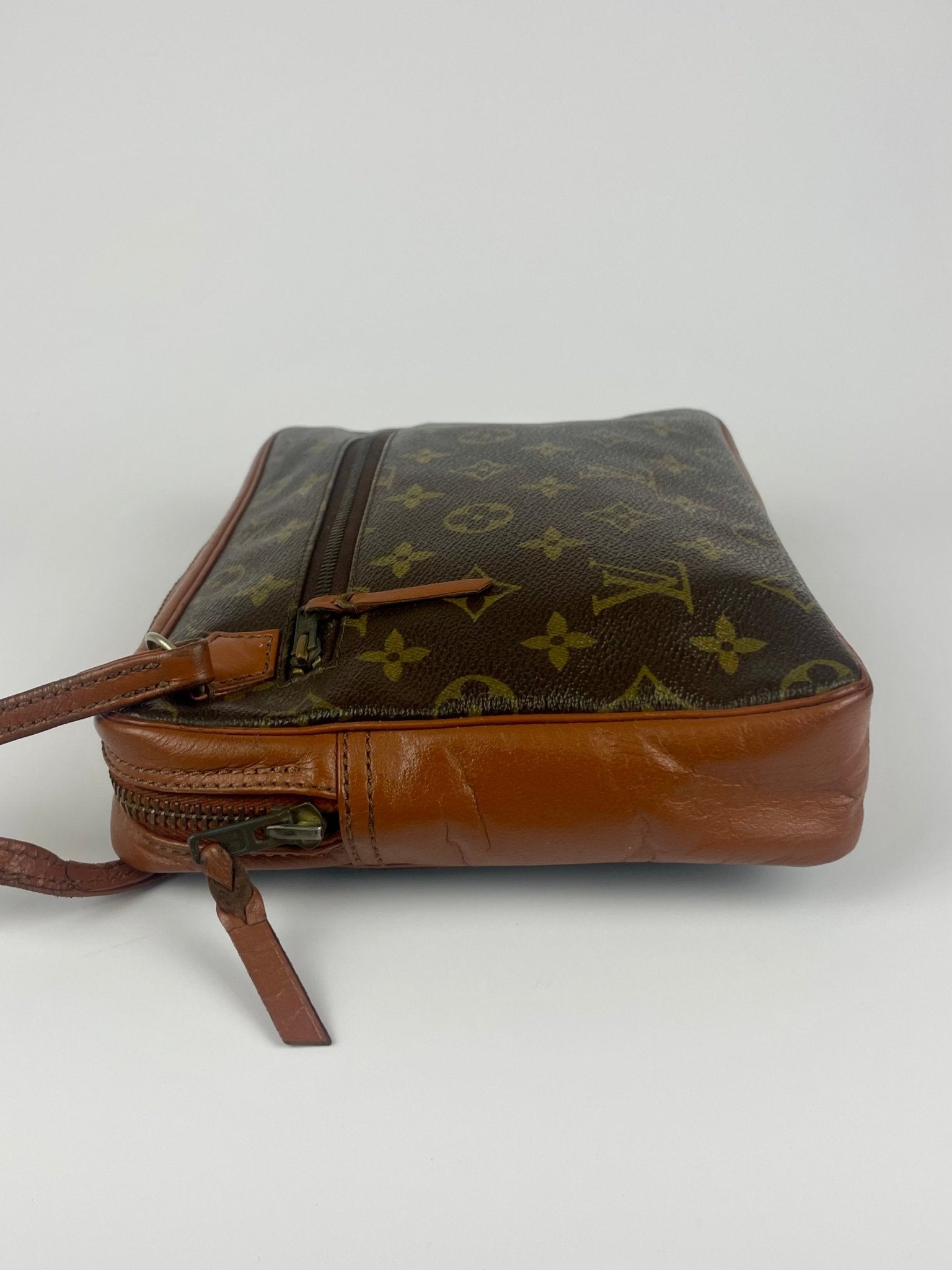 The Vintage Bag Louis Vuitton Clutch