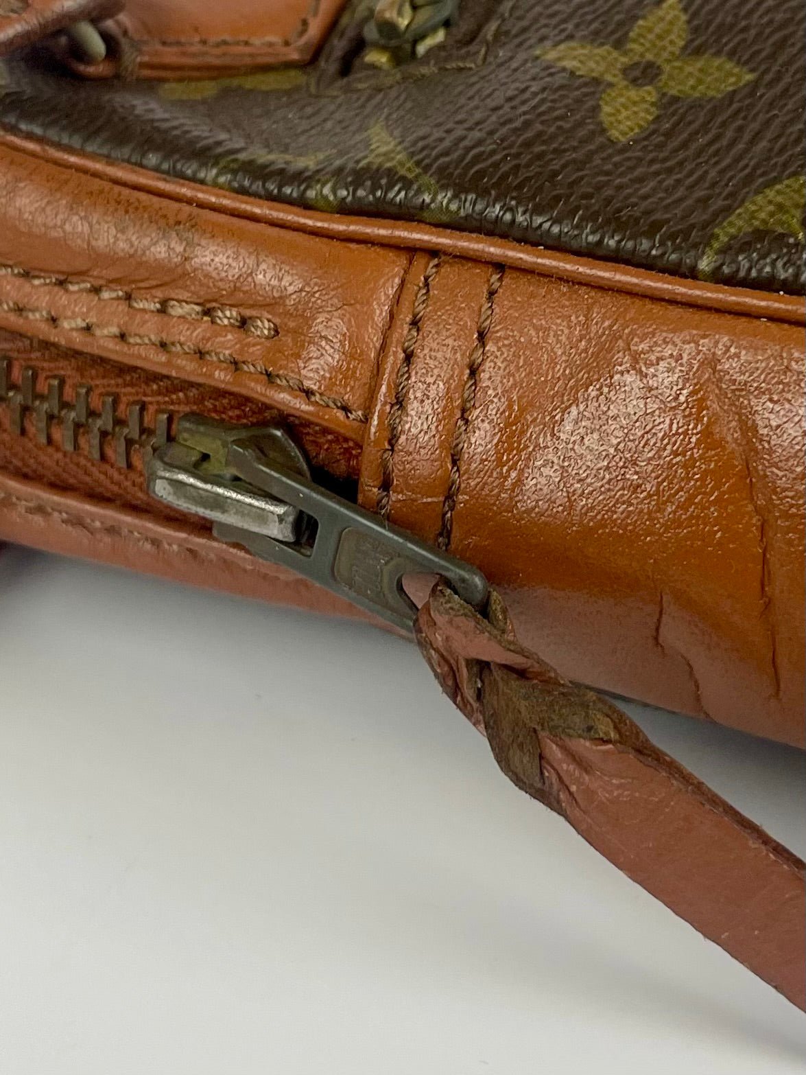 The Vintage Bag Louis Vuitton Clutch