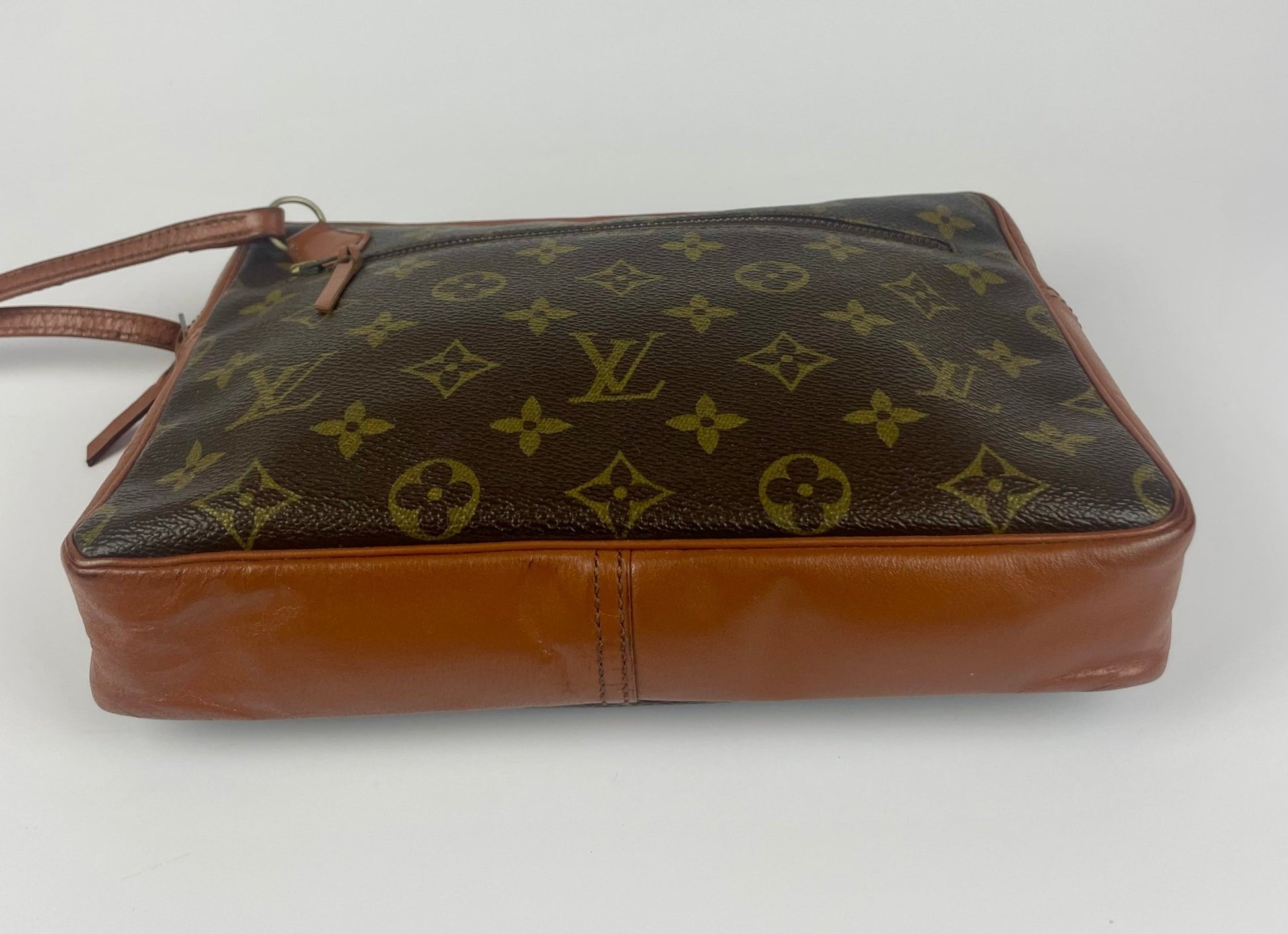 The Vintage Bag Louis Vuitton Clutch