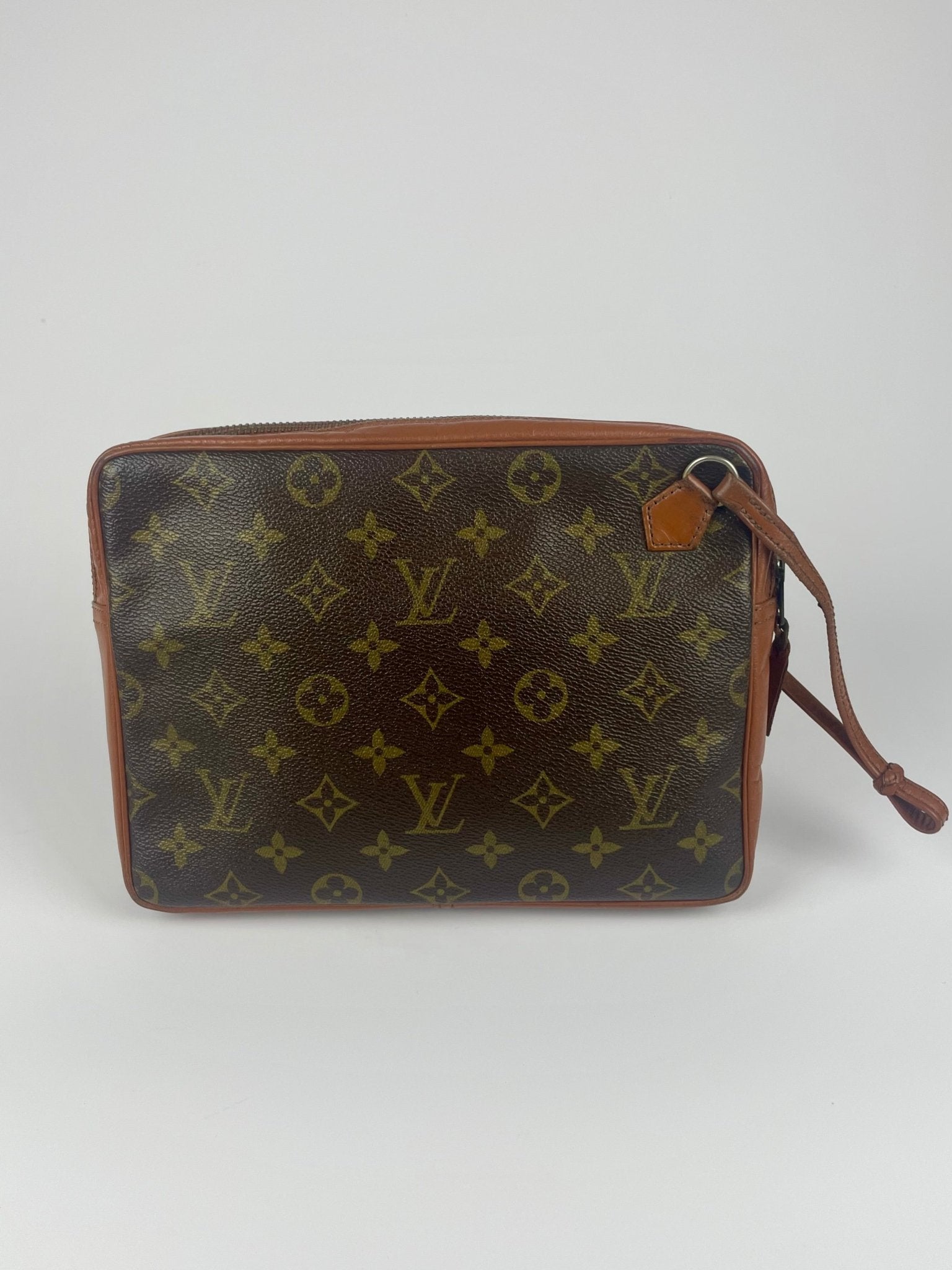 The Vintage Bag Louis Vuitton Clutch