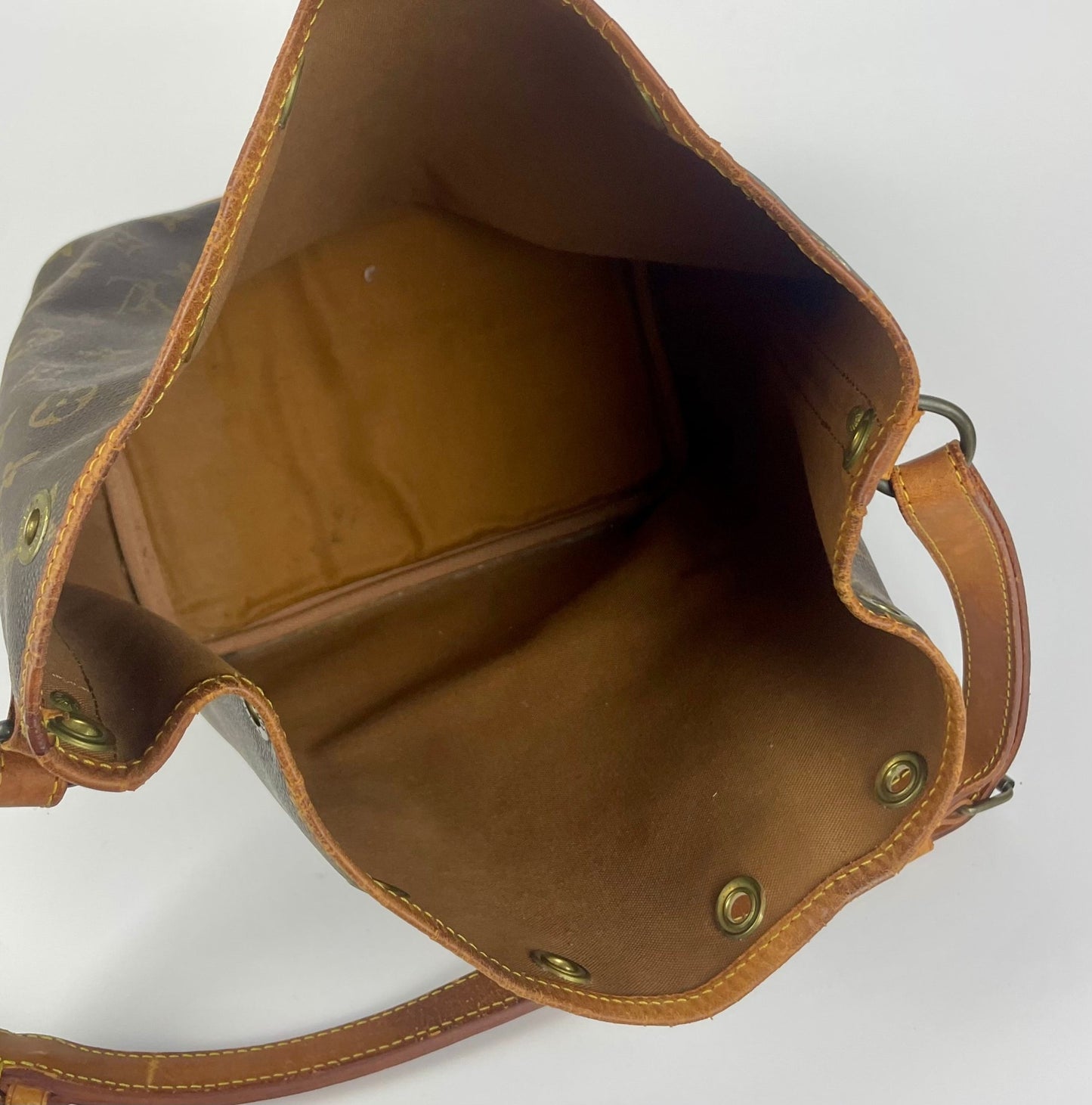 The Vintage Bag Louis Vuitton Petit Noe