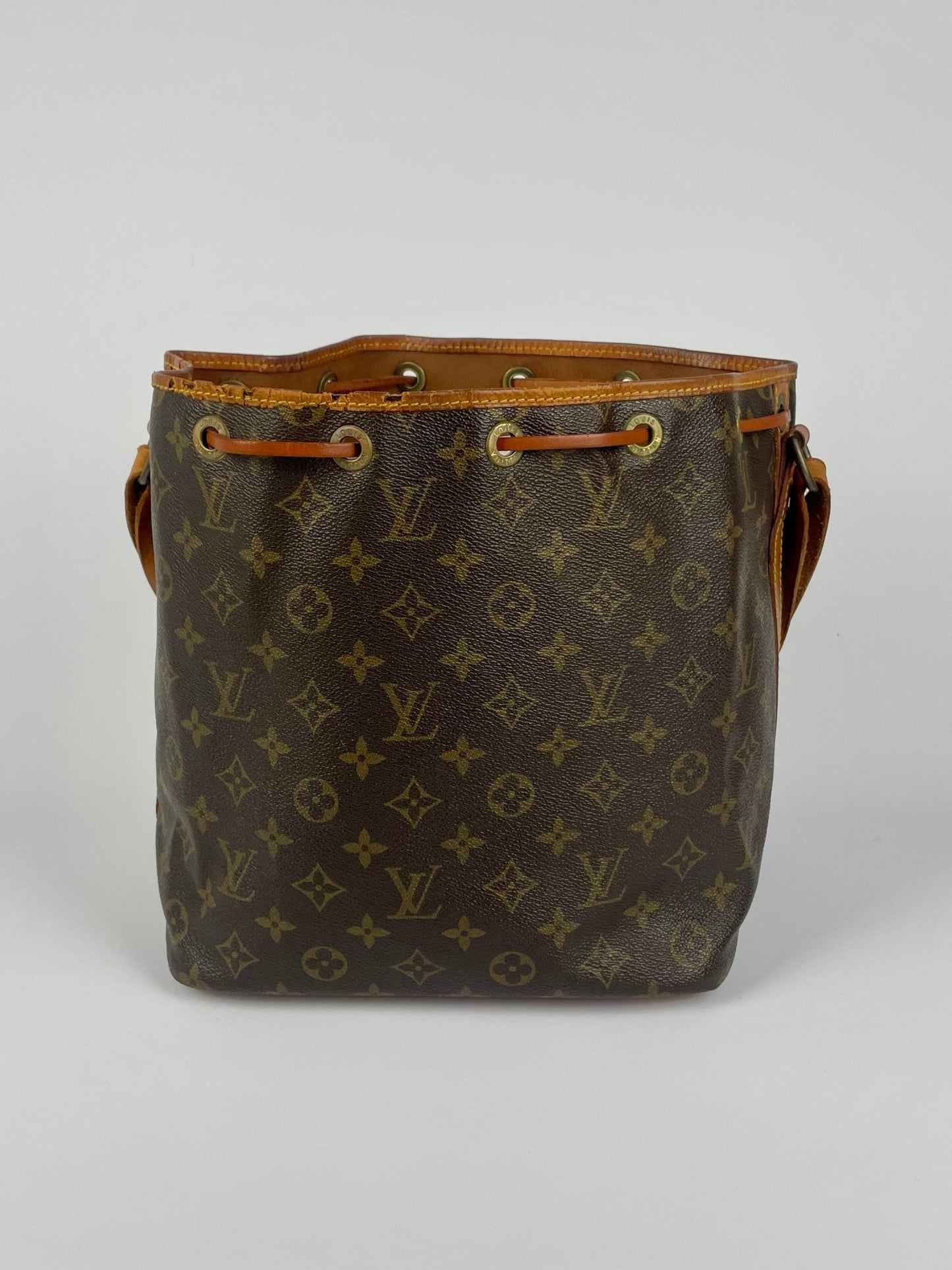 The Vintage Bag Louis Vuitton Petit Noe