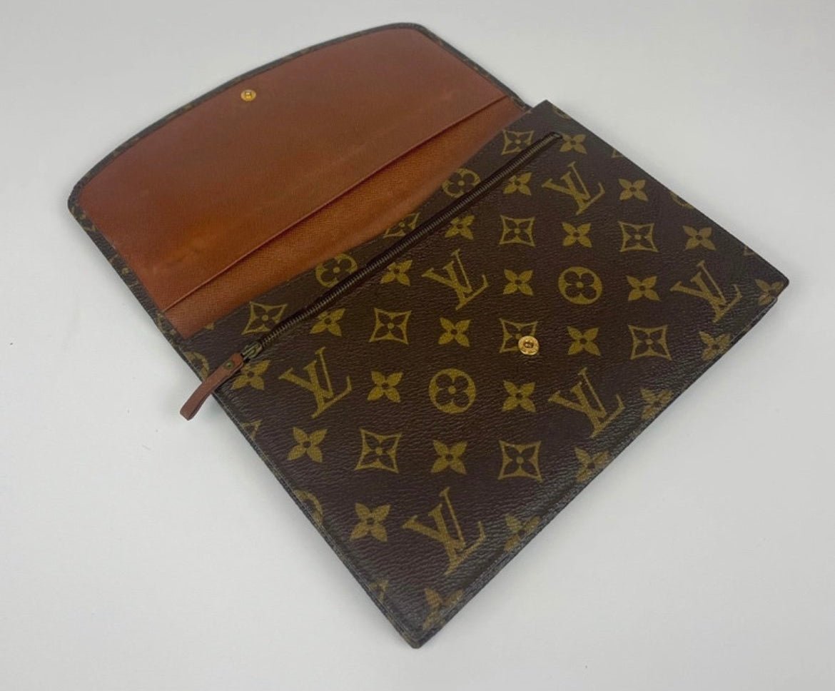 The Vintage Bag Louis Vuitton Pochette Clutch