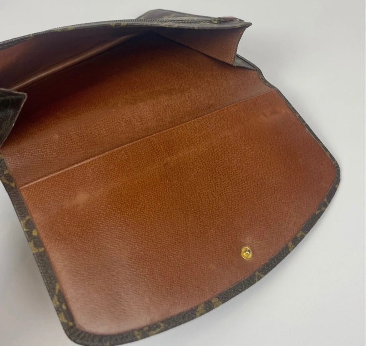 The Vintage Bag Louis Vuitton Pochette Clutch
