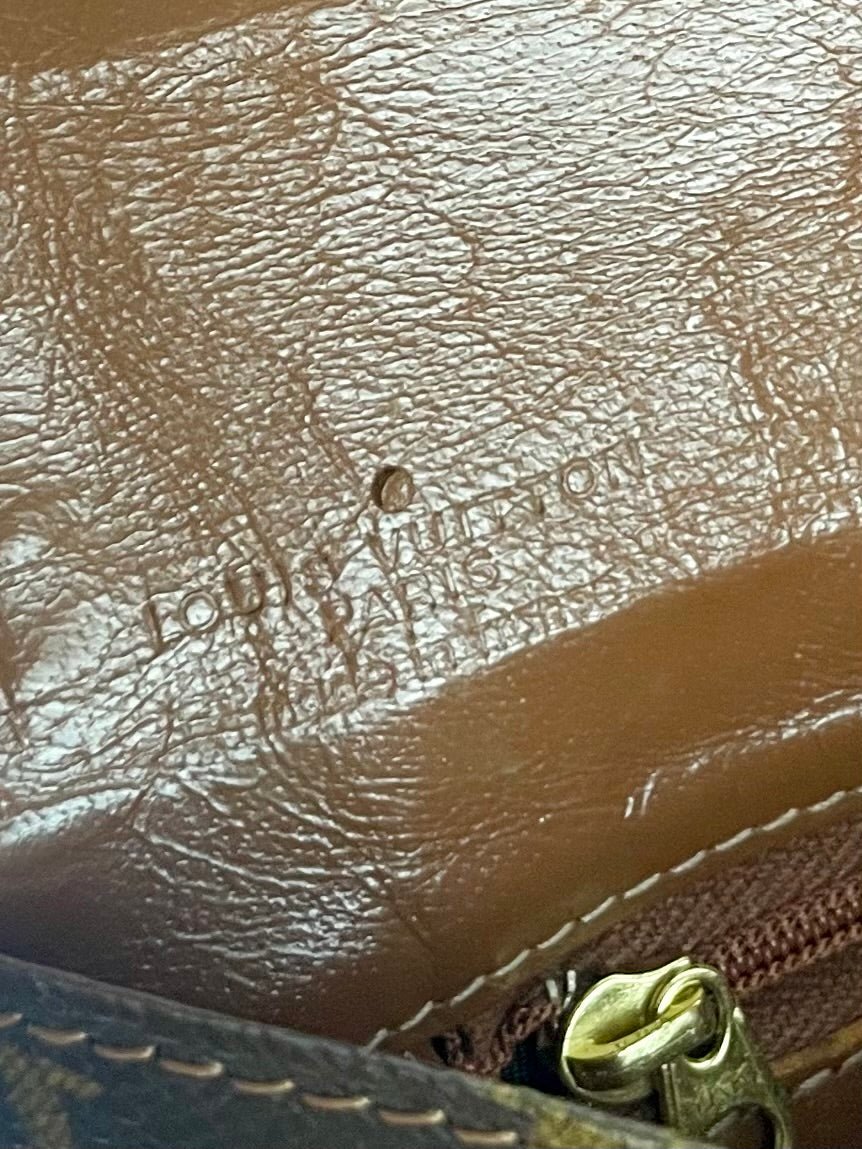 The Vintage Bag Louis Vuitton Pochette Dame