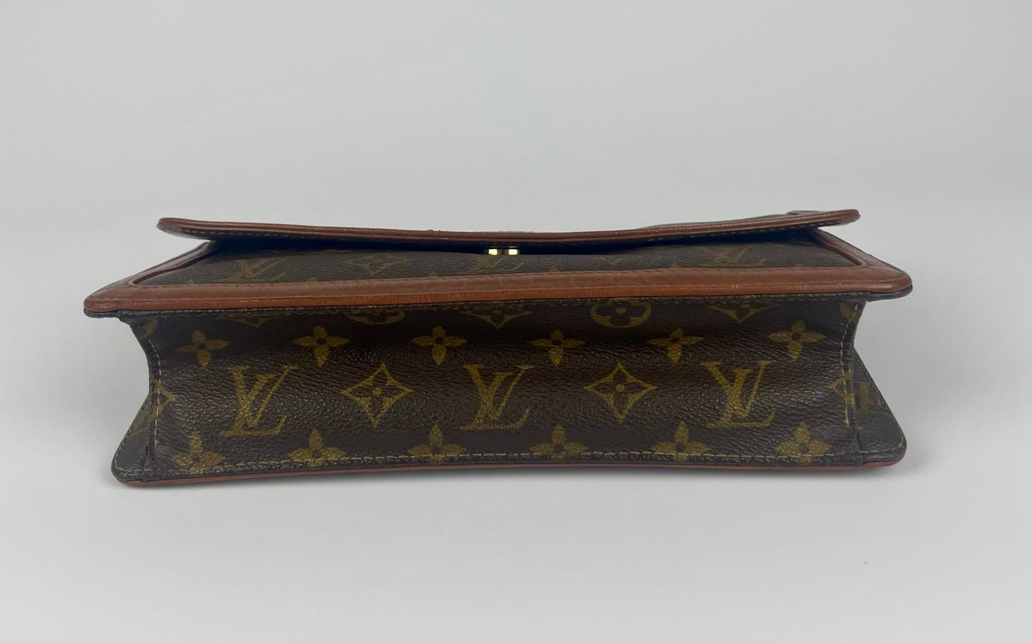 The Vintage Bag Louis Vuitton Pochette Dame