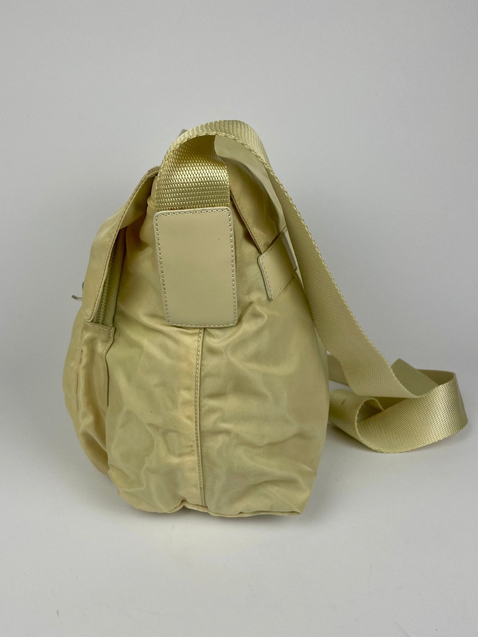 The Vintage Bag Prada Messenger
