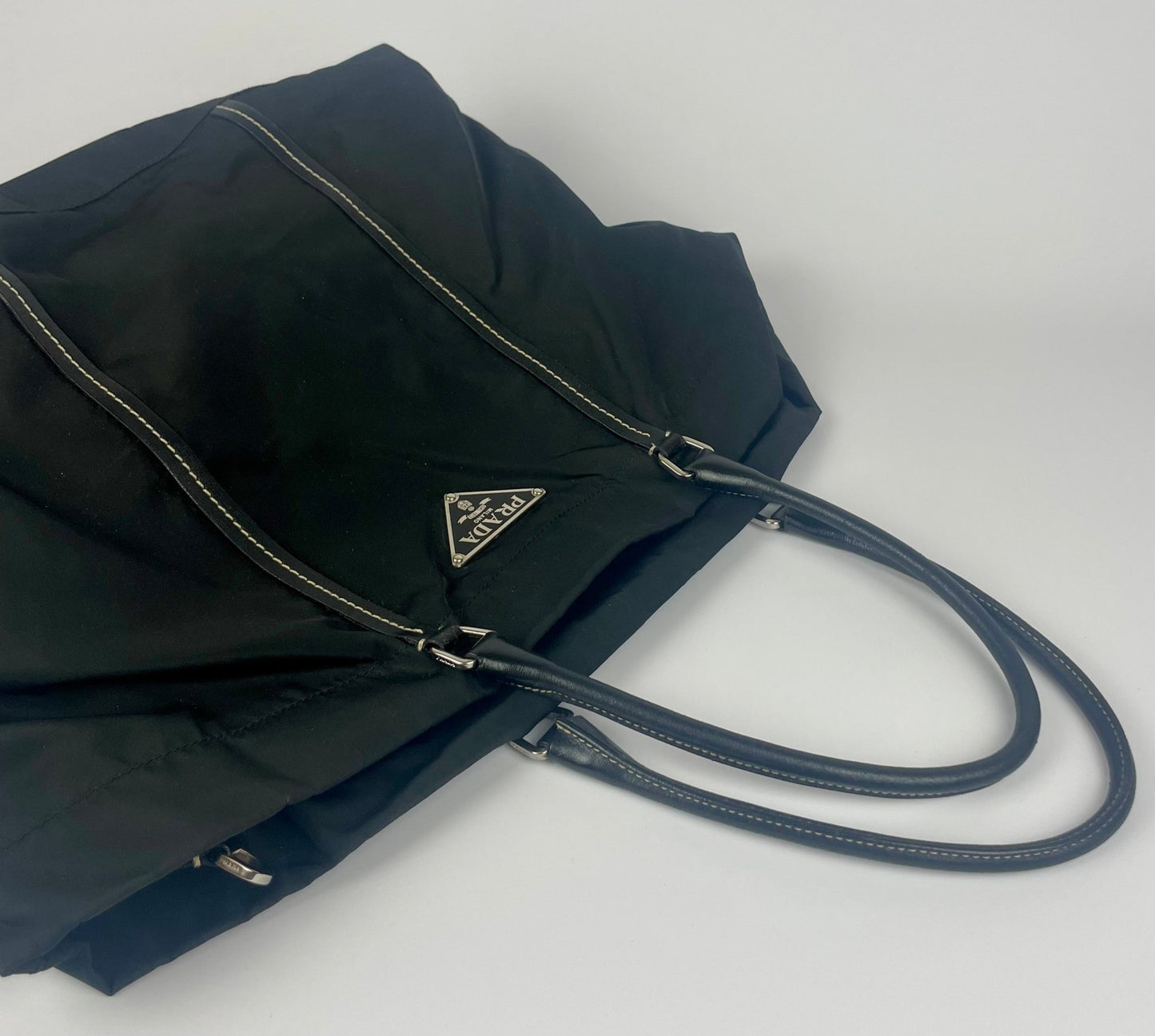 The Vintage Bag Prada Skuldertaske