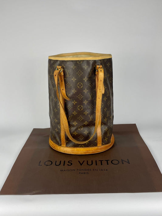 The Vintage Bag Louis Vuitton Bucket