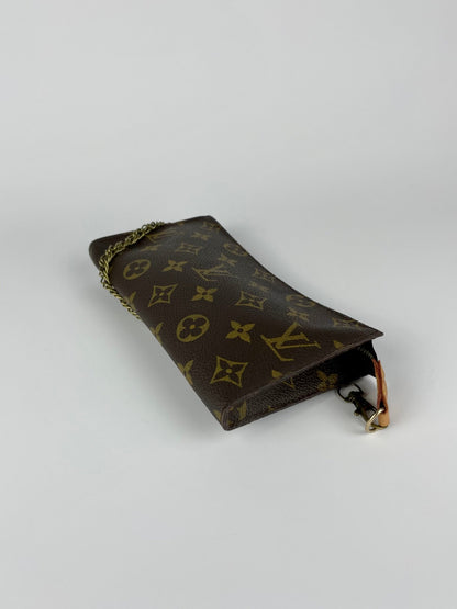 The Vintage Bag Louis Vuitton Clutch