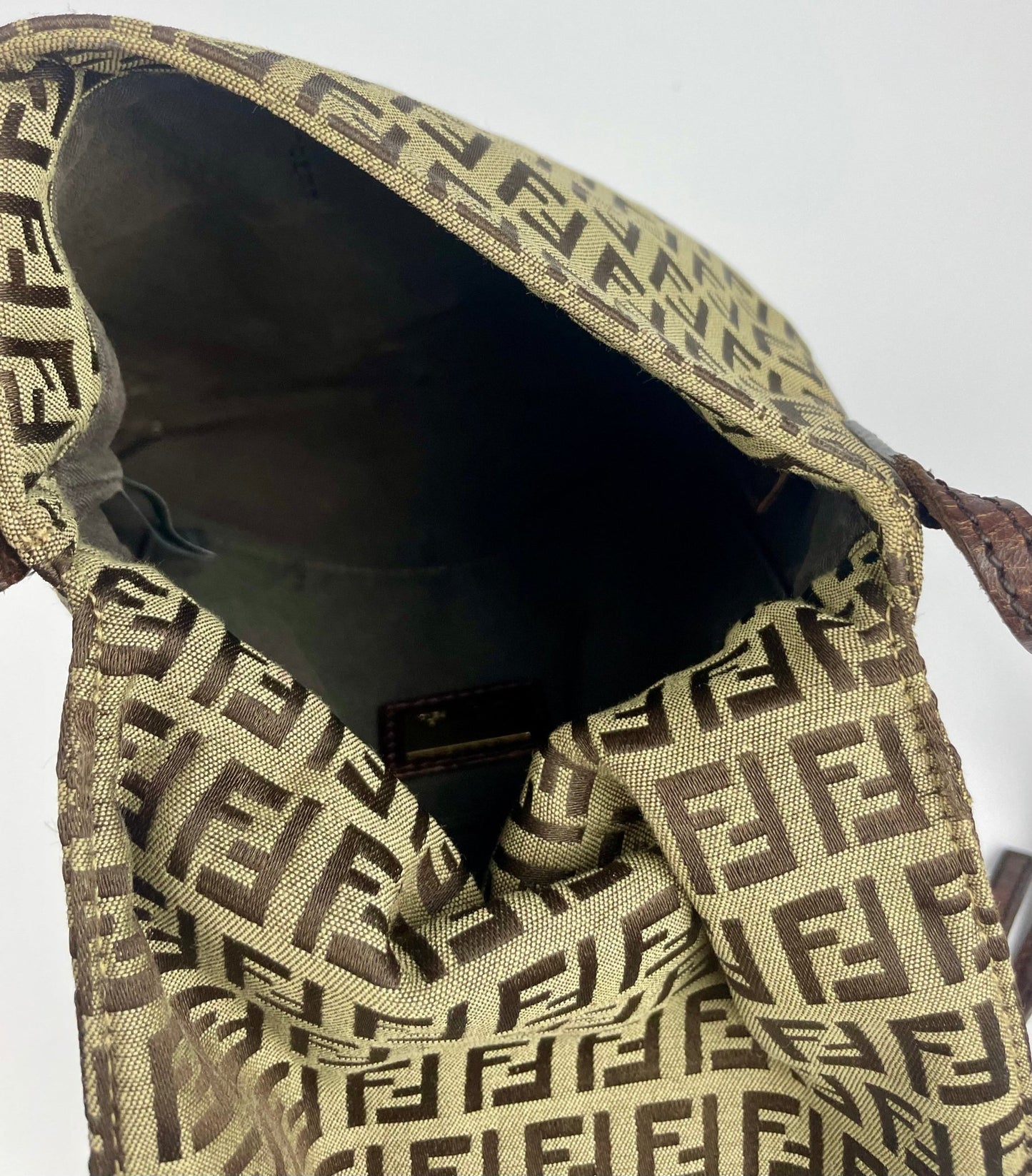 The Vintage Bag Fendi Crossbody