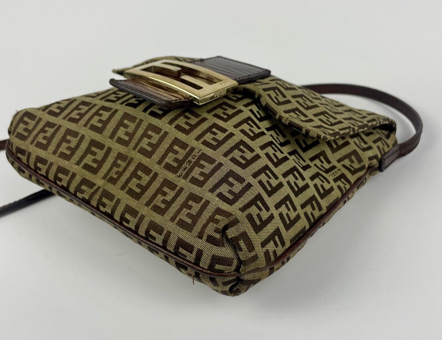 The Vintage Bag Fendi Crossbody