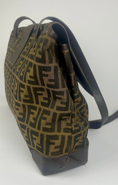 The Vintage Bag Fendi Messenger