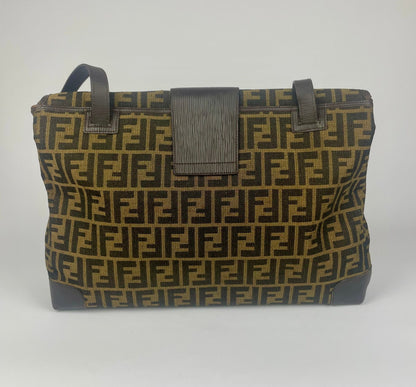 The Vintage Bag Fendi Messenger