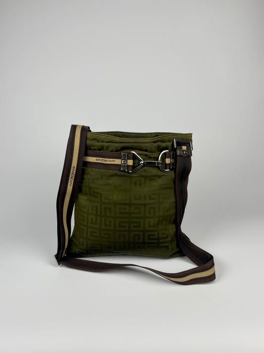 The Vintage Bag Givenchy Crossbody