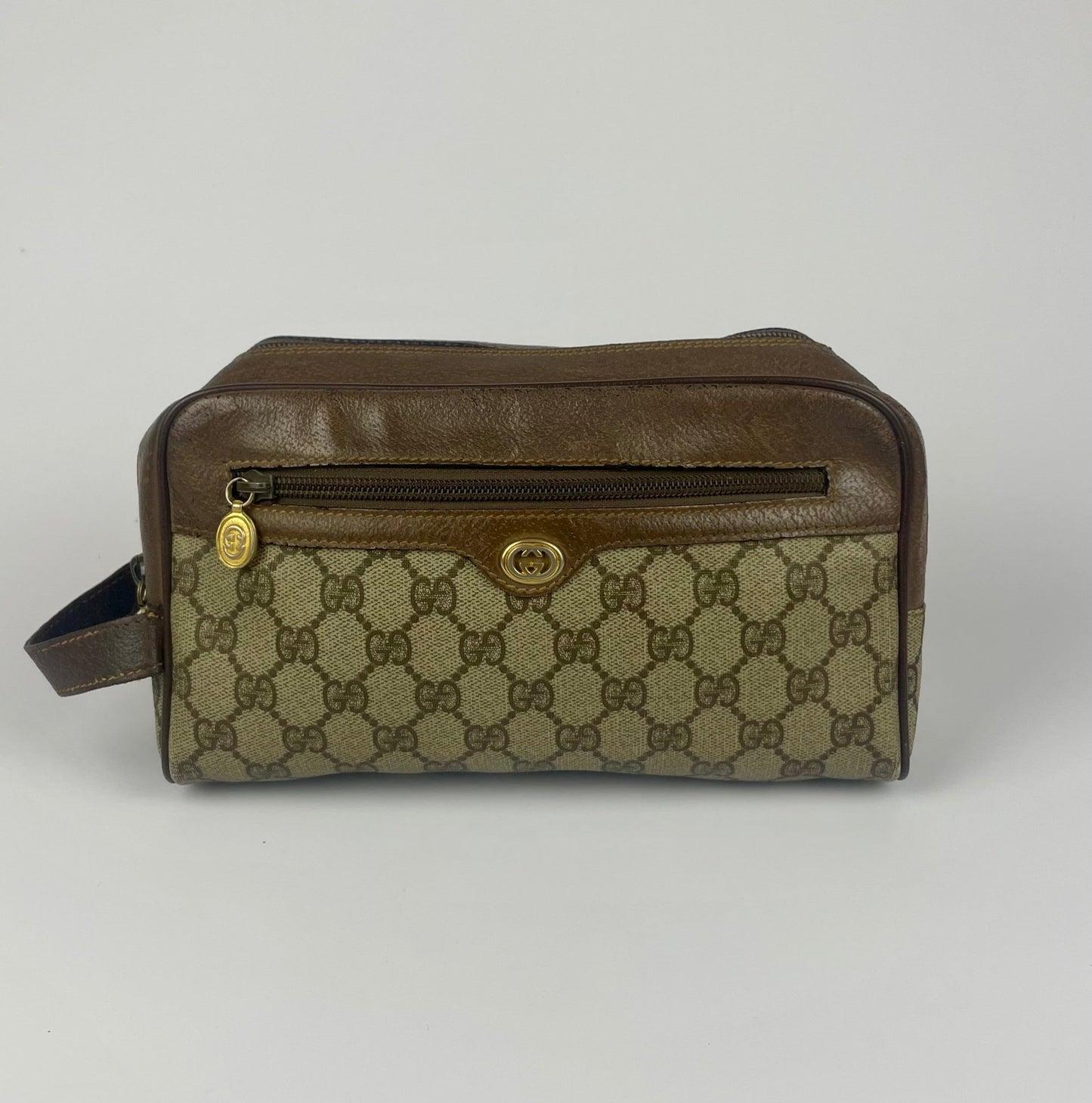 The Vintage Bag Gucci clutch