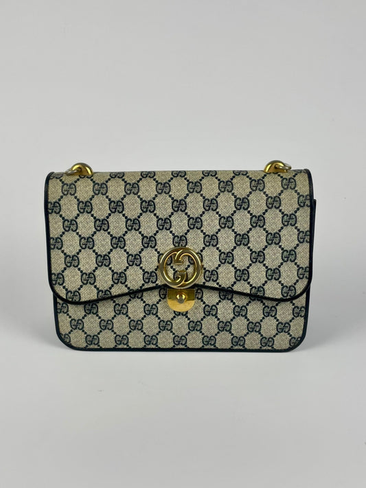 The Vintage Bag Gucci Clutch