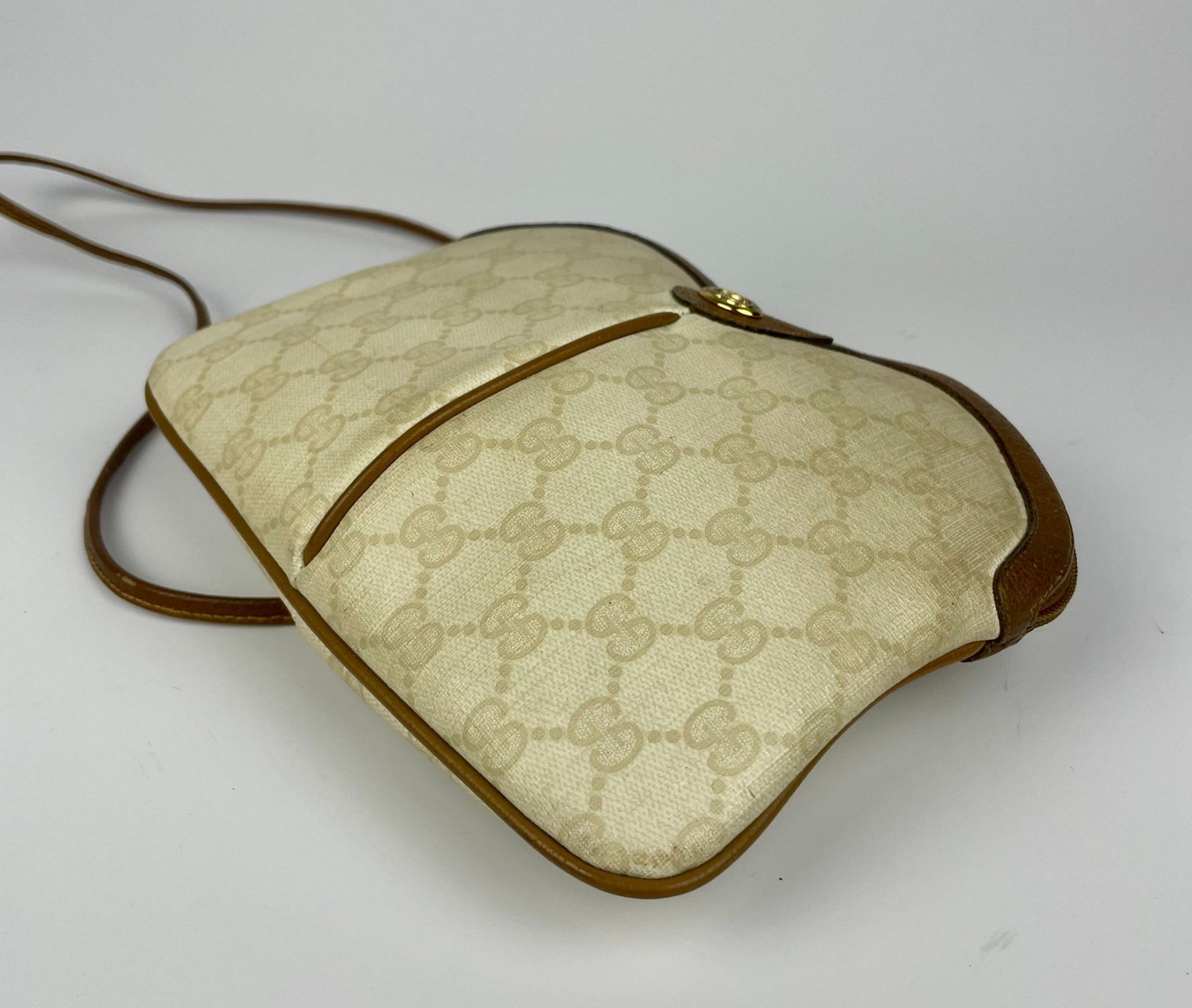 The Vintage Bag Gucci Crossbody