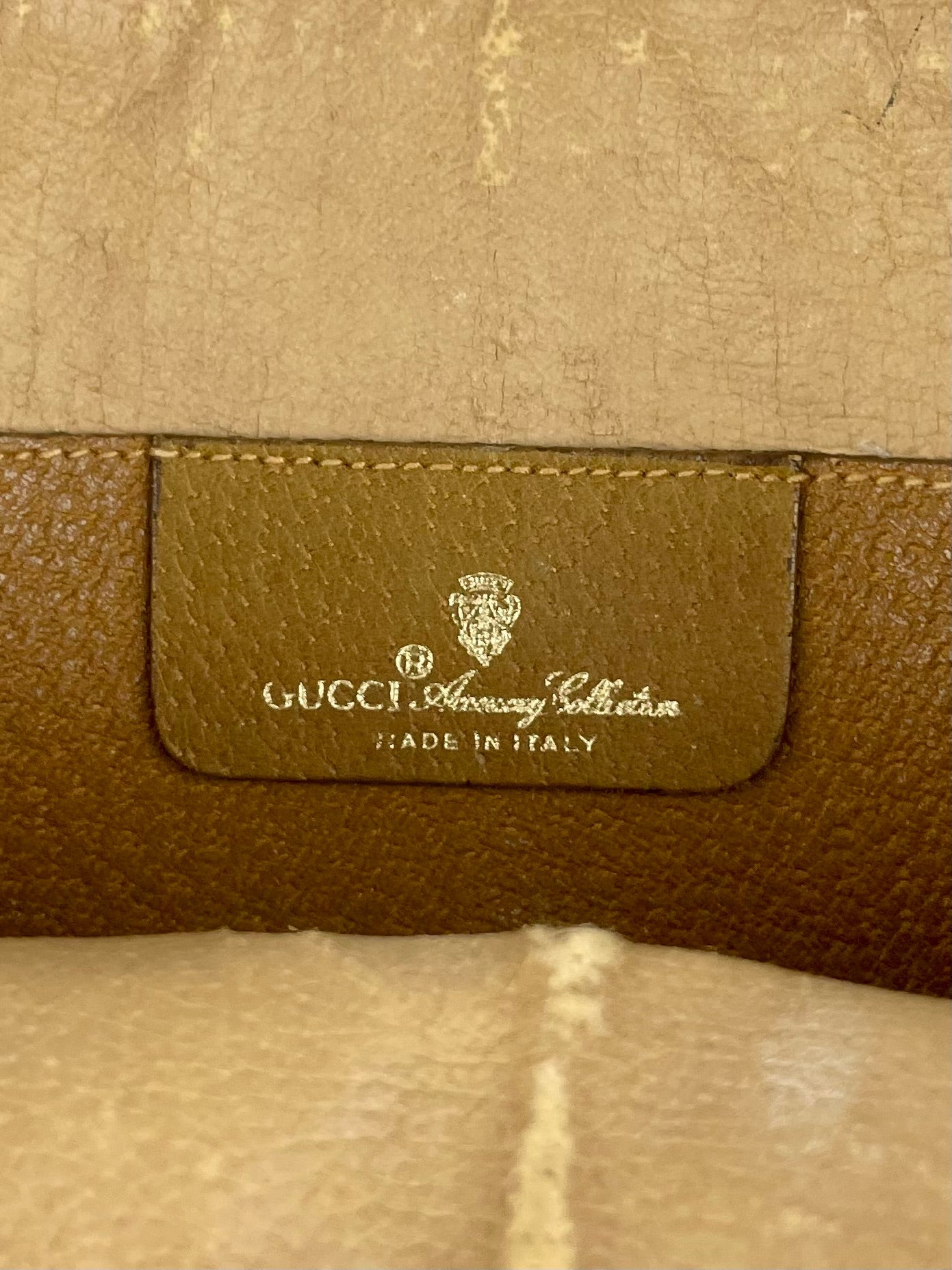 The Vintage Bag Gucci Crossbody