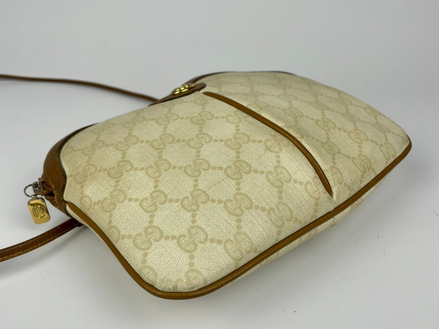 The Vintage Bag Gucci Crossbody