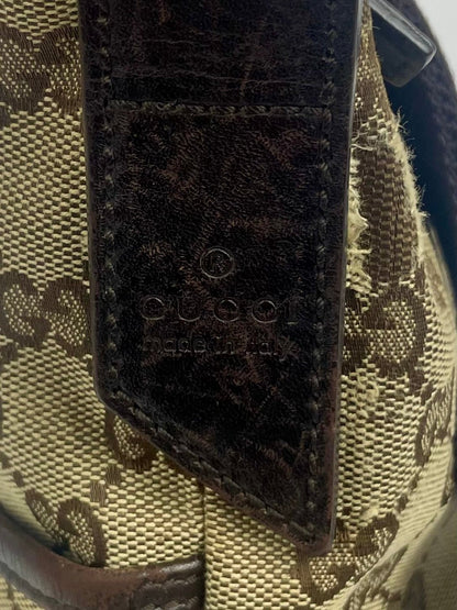 The Vintage Bag Gucci Crossbody Messenger